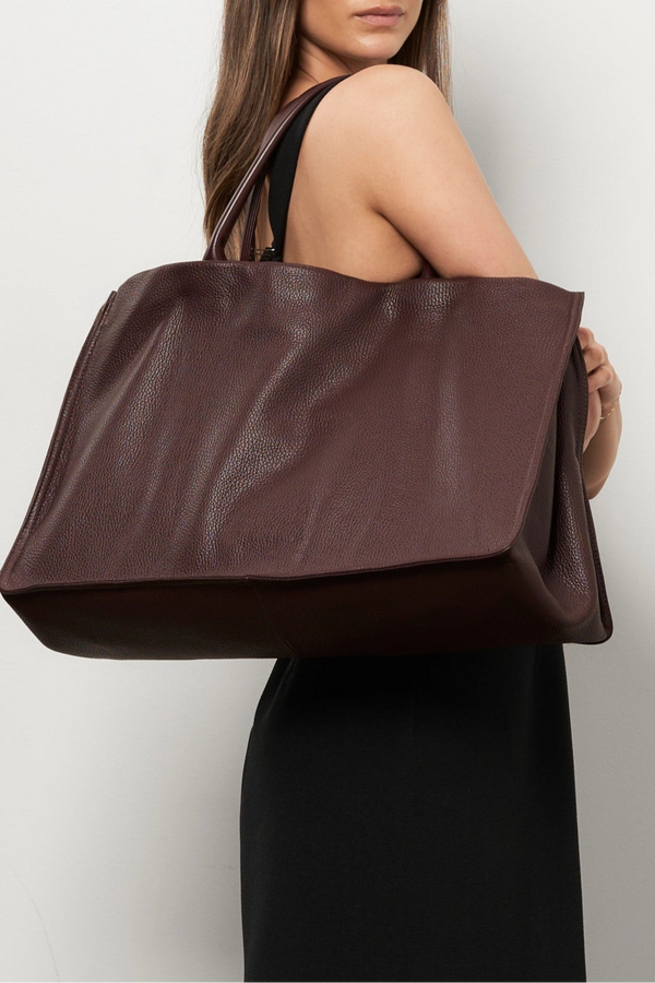 Junior Suite Tote Bag in Grain Burgundy