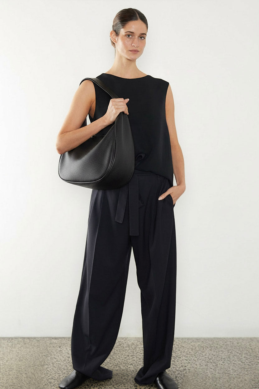Halo Day Shoulder Bag in Grain Black