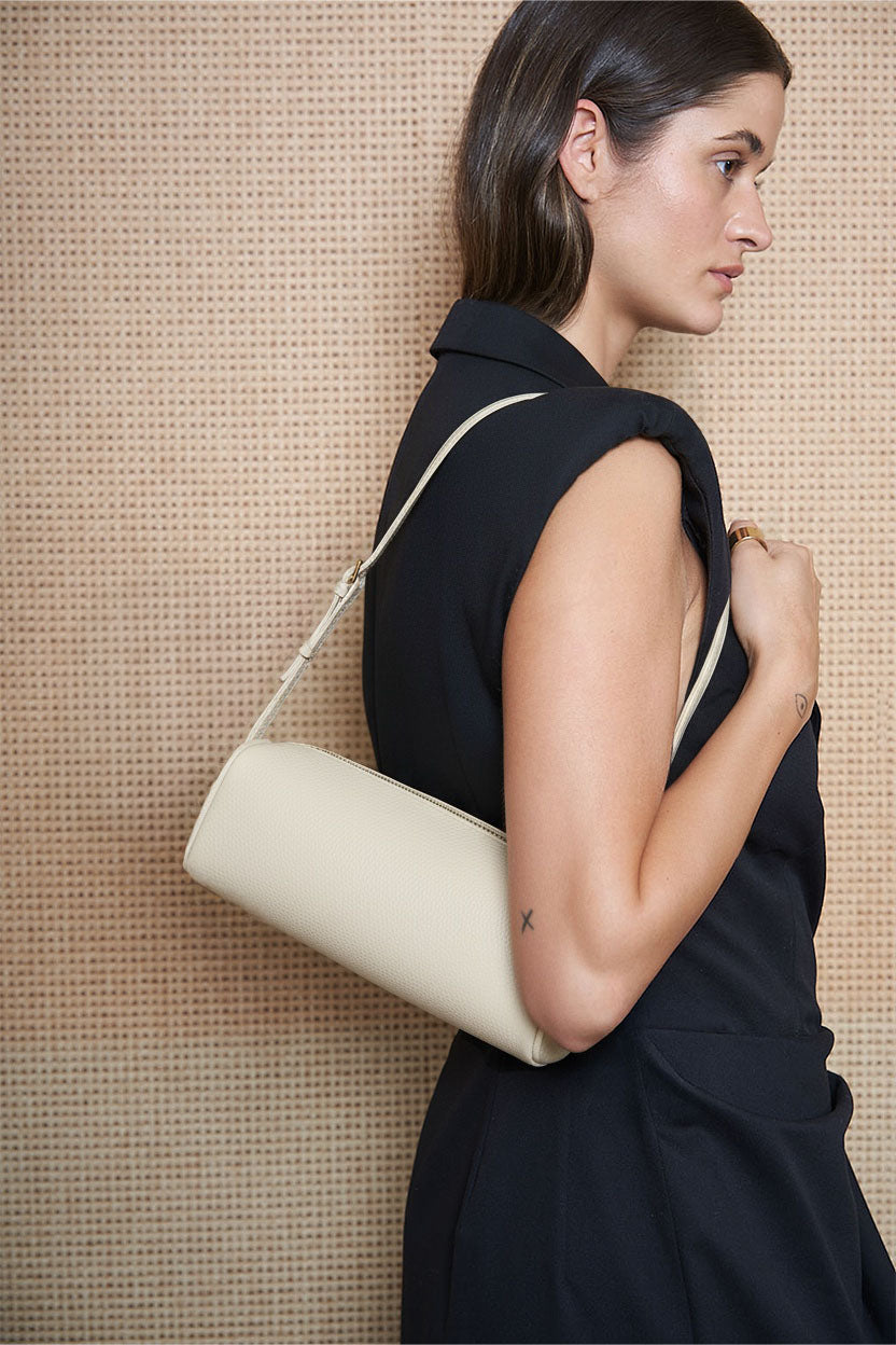 Small Barrel Shoulder Bag Grain White Wash