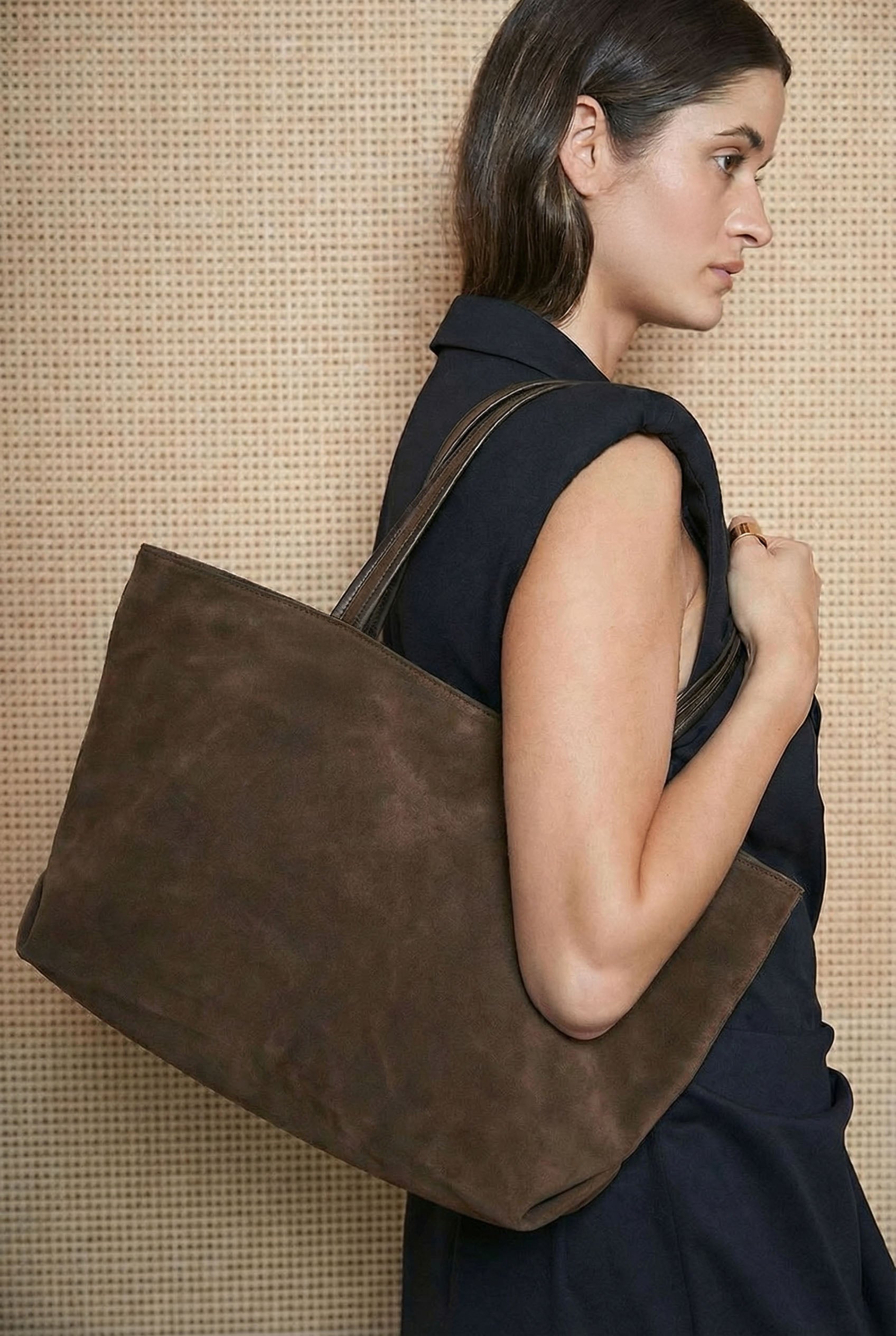 Simple Fold Tote in Suede Chestnut
