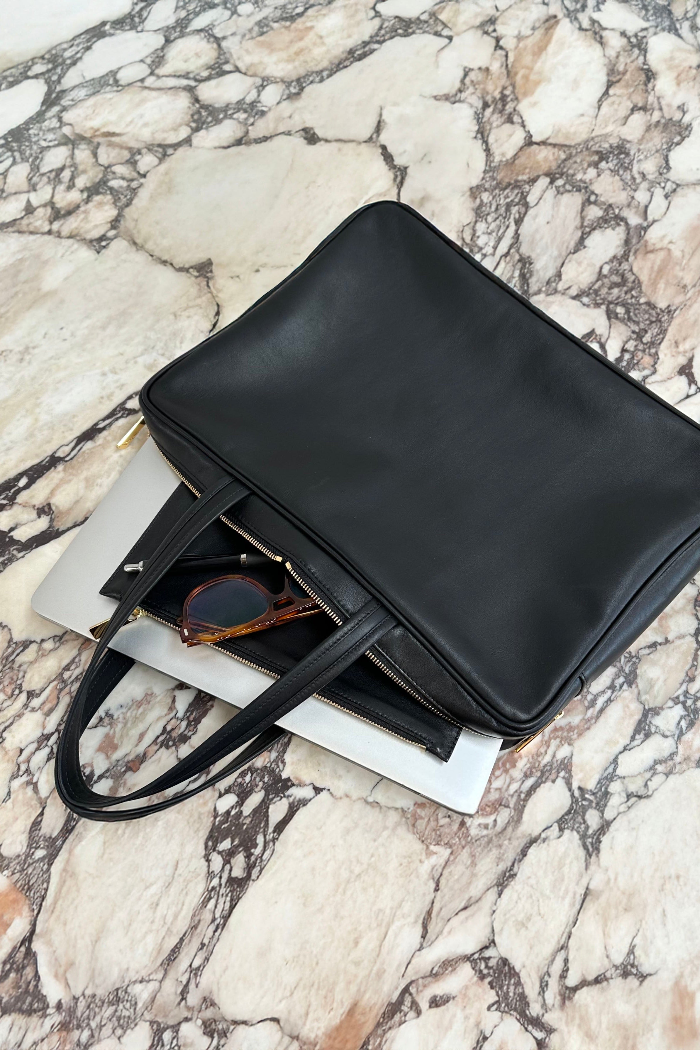 Large Casey Shoulder Bag in Smooth Black