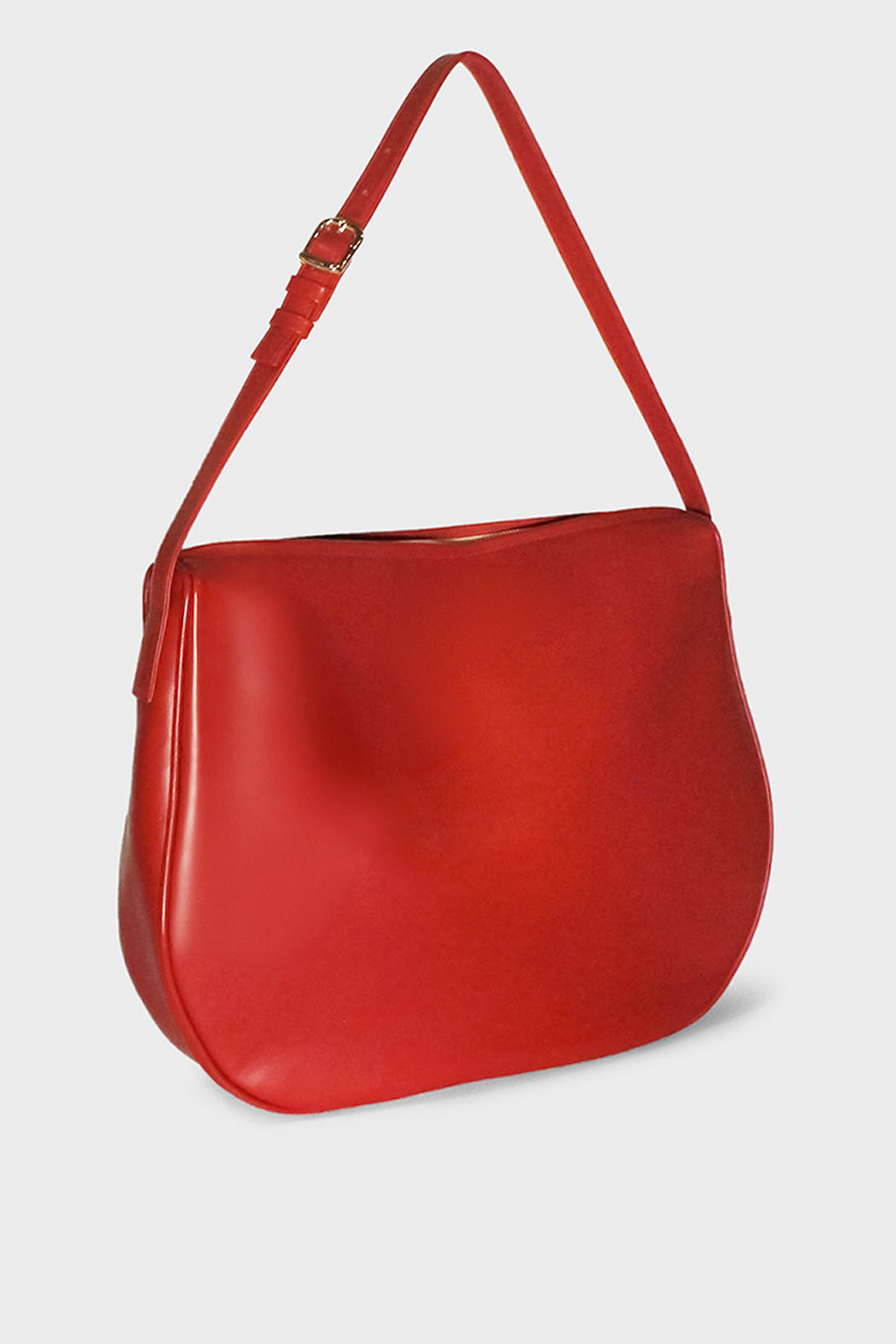 Large Saddle Shoulder Bag in Smooth Red