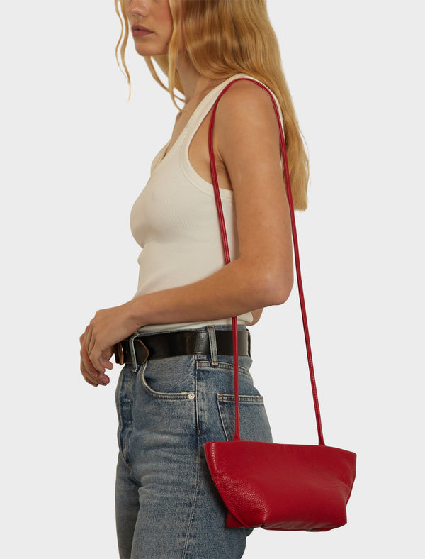 Small Trapezoid Clutch in Grain Red