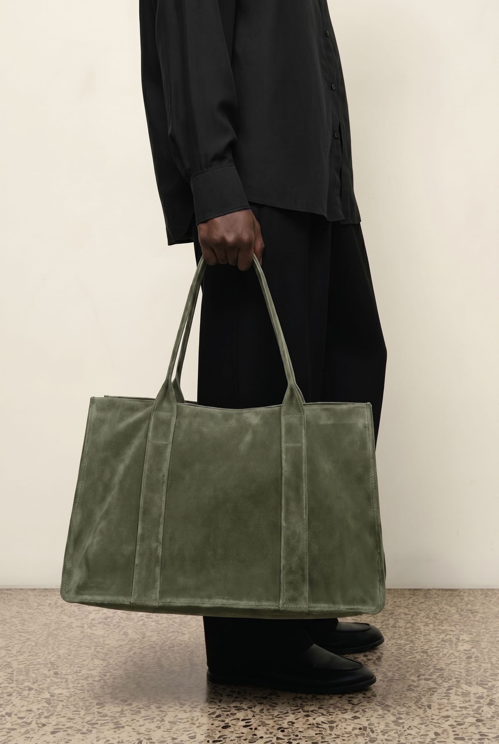 Original Grocer Tote Bag in Suede Forest