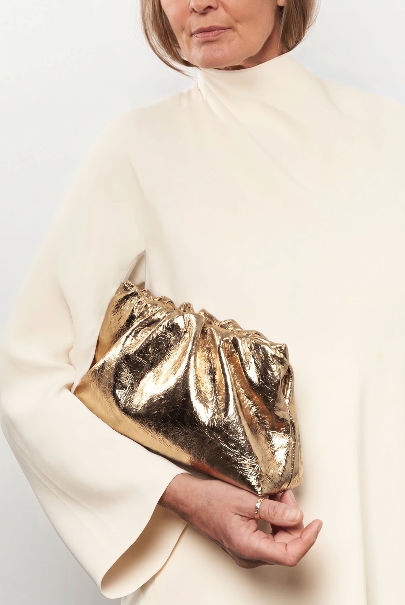 Midi Puffa in Metallic Gold