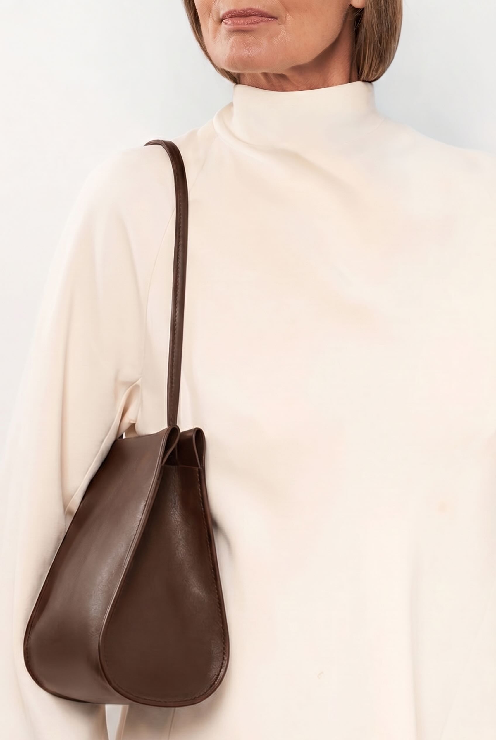 Teardrop Clutch in Smooth Chestnut