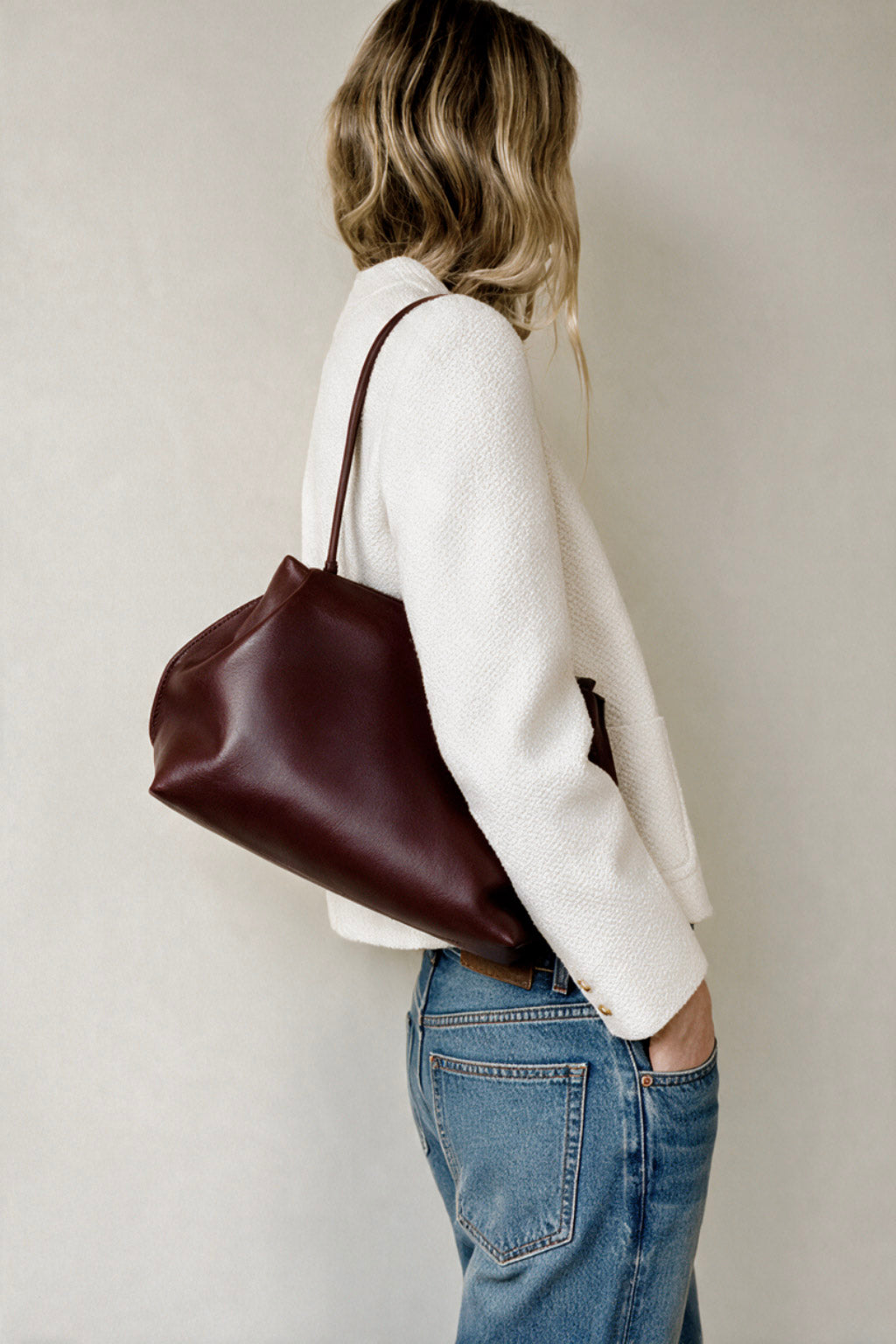 Curve Bag in Smooth Burgundy