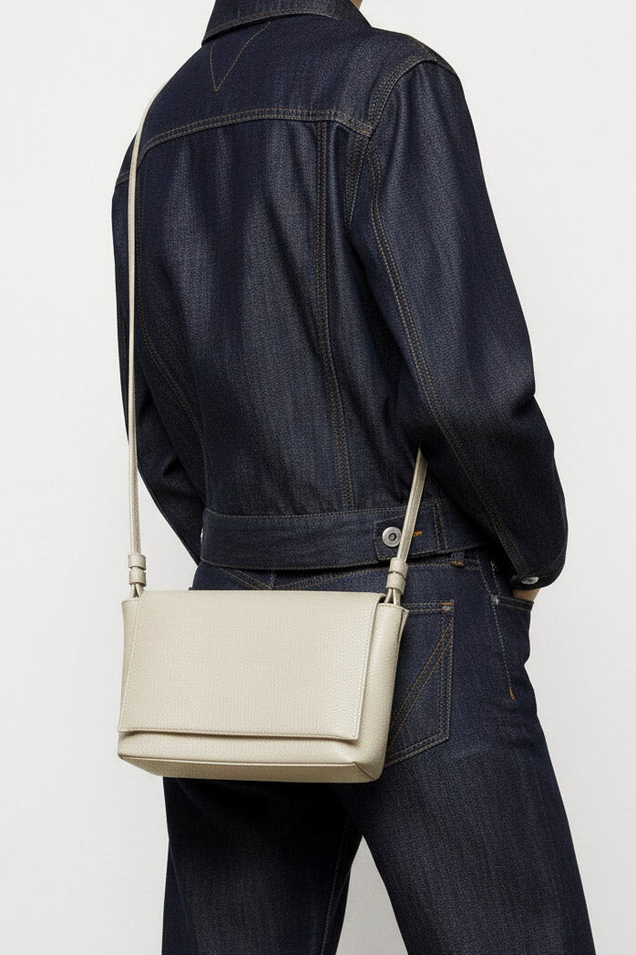 Encase Satchel in Grain White Wash