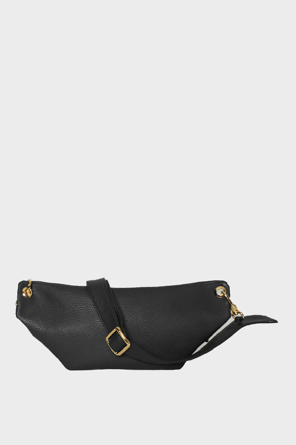 Oblong Crossbody Bag in Grain Black