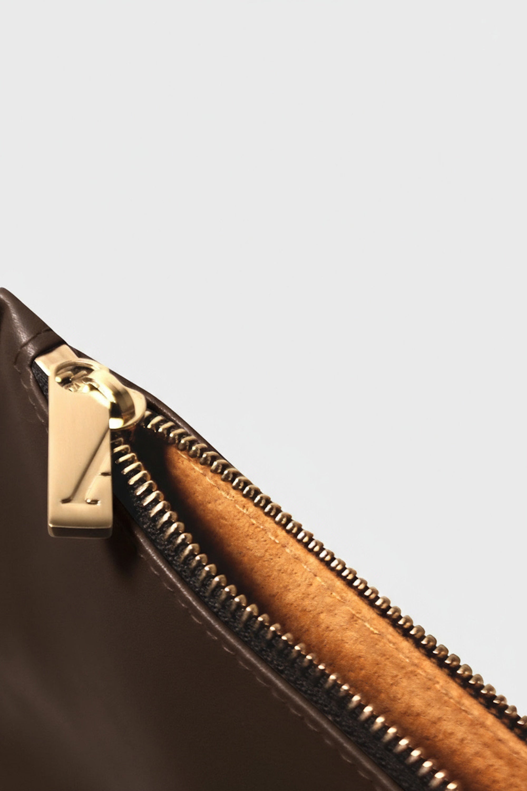 Organiser Pouch in Smooth Dark Brown