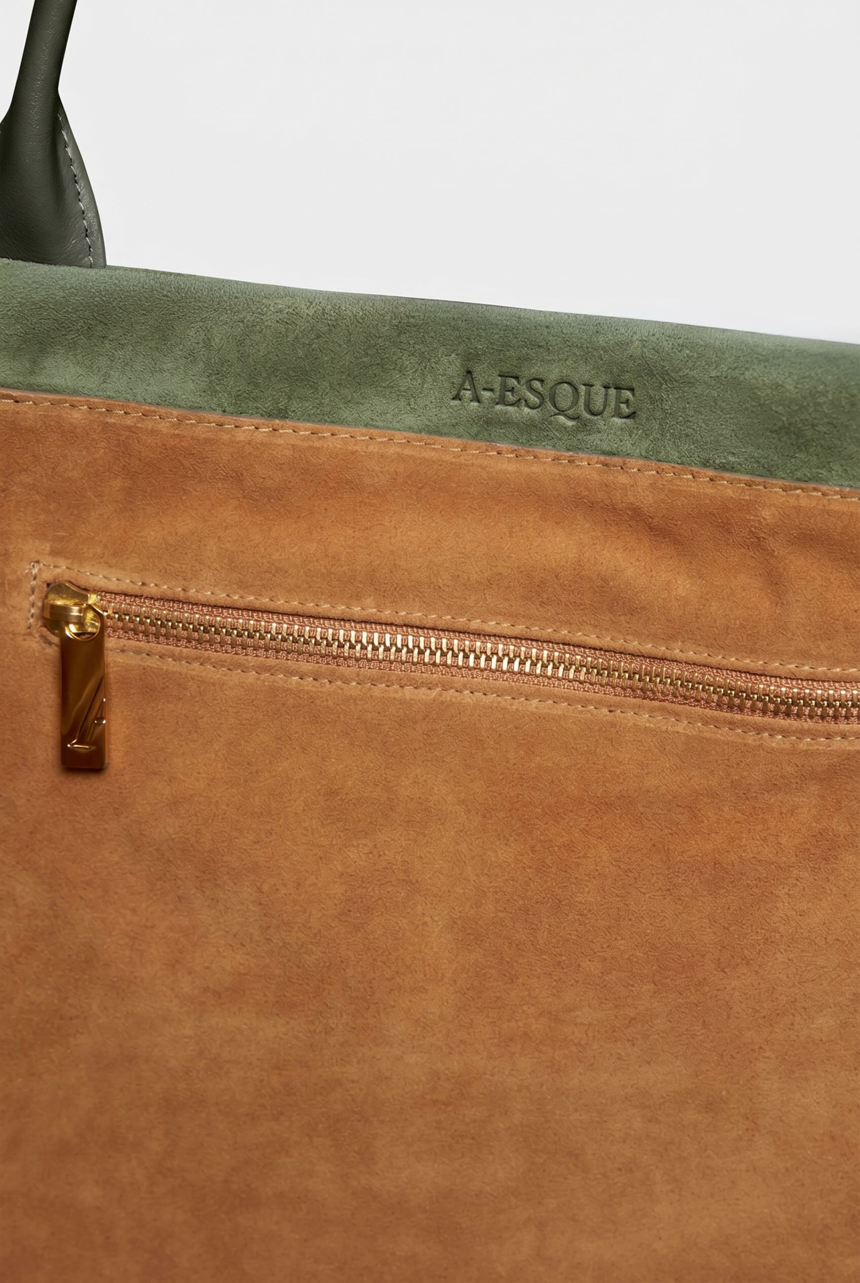 Original Grocer Tote Bag in Suede Forest