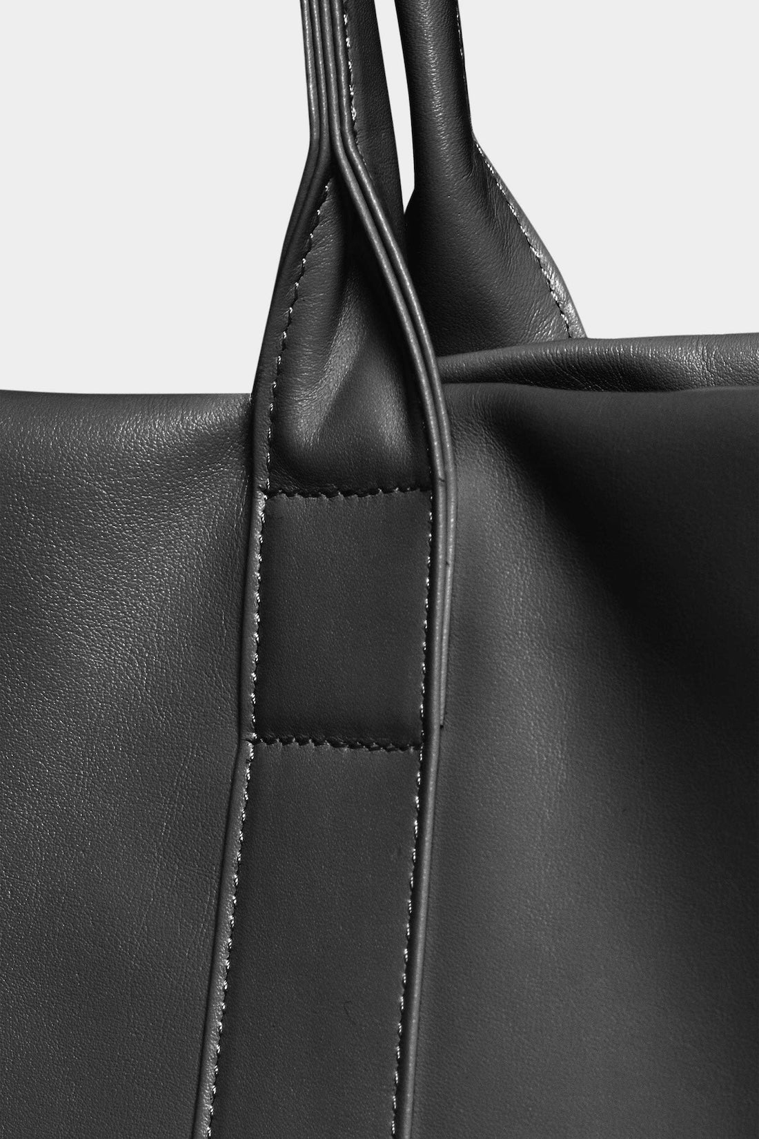 Original Grocer Tote Bag in Smooth Black