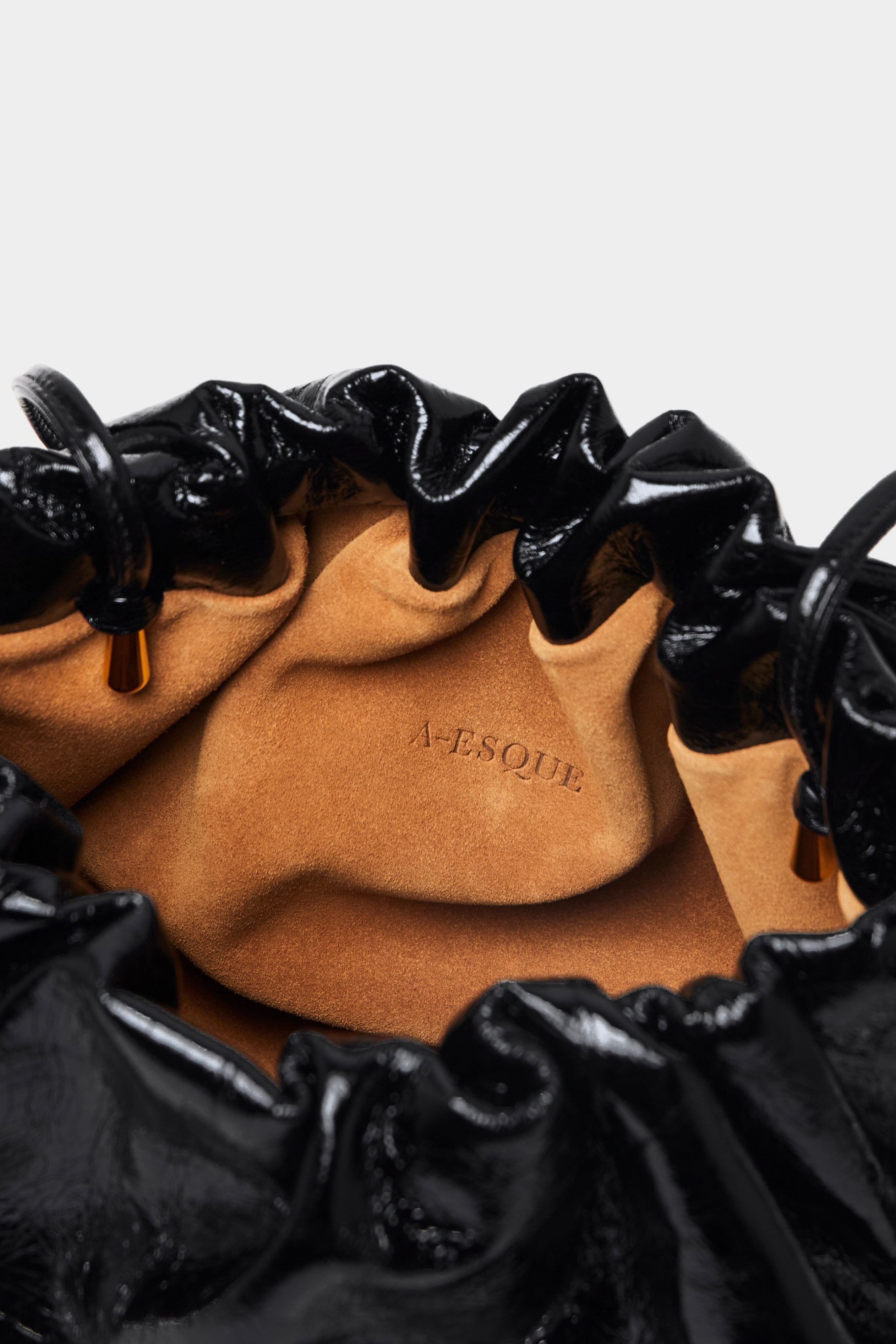 Puffa Metallic Black