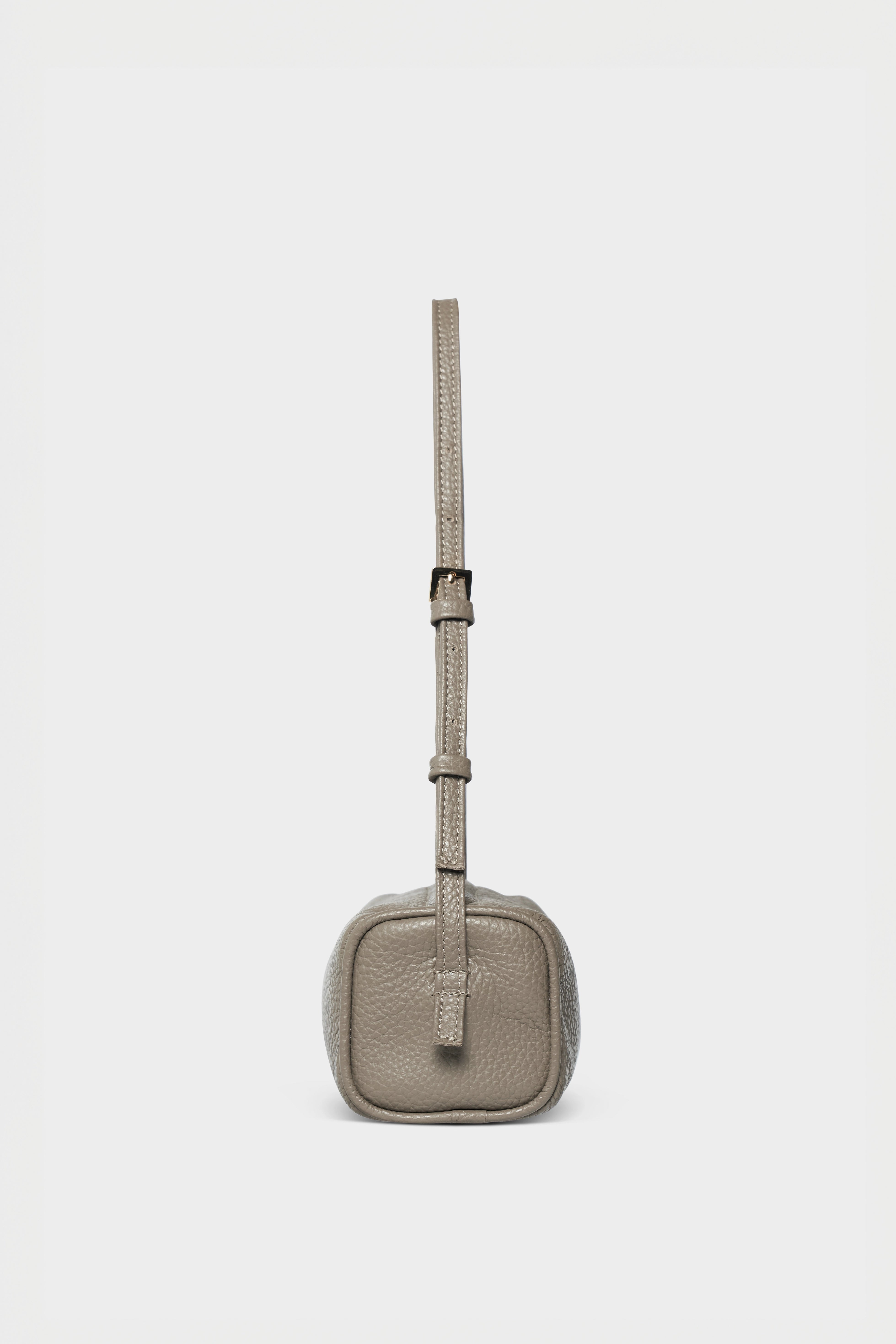 Small Barrel Shoulder Bag in Grain Elephant