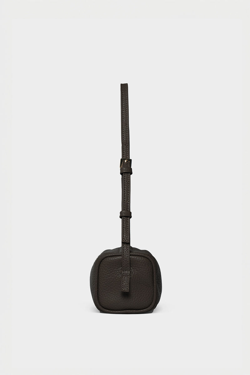 Small Barrel Shoulder Bag Grain Dark Brown