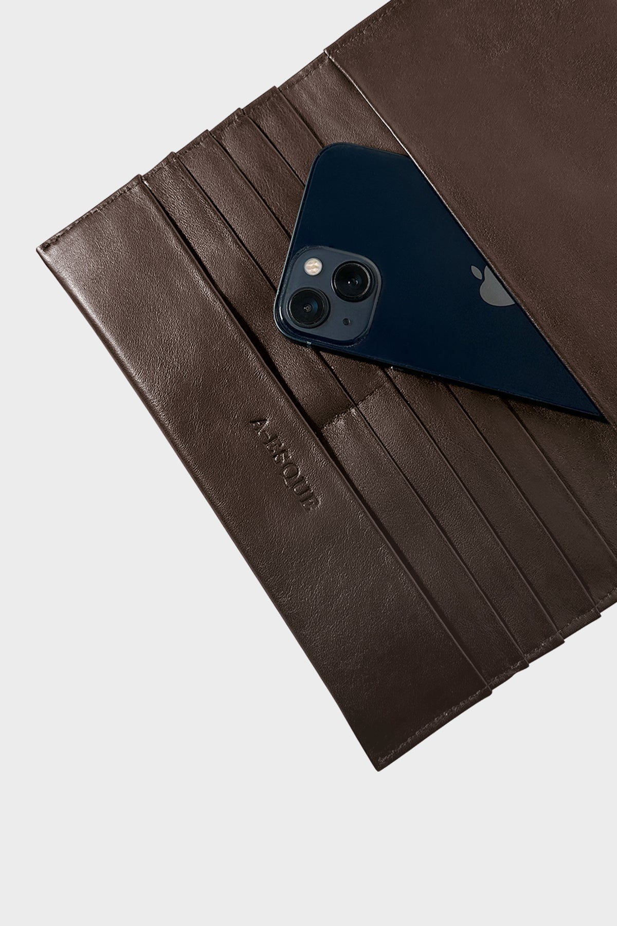 Travel Pouch in Smooth Dark Brown