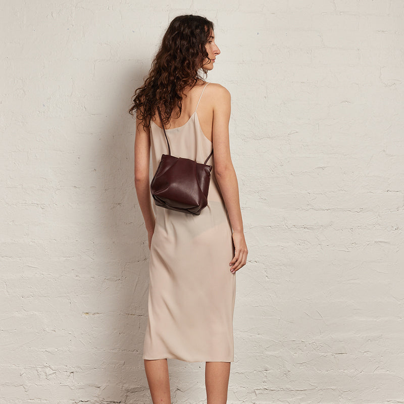 Fold Square Smooth Burgundy