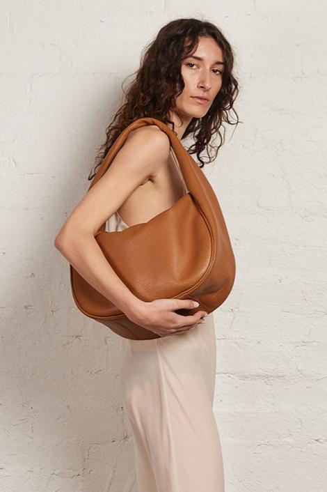 Halo Day Shoulder Bag in Bright Spice