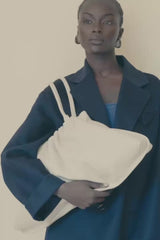 Big Cloud Shoulder Bag in Grain White Wash