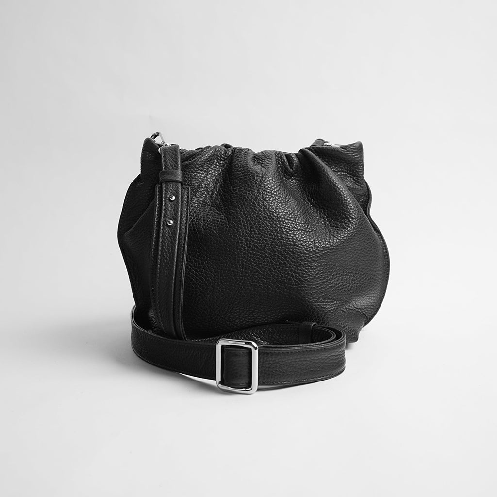 Puffa Square Grain Black